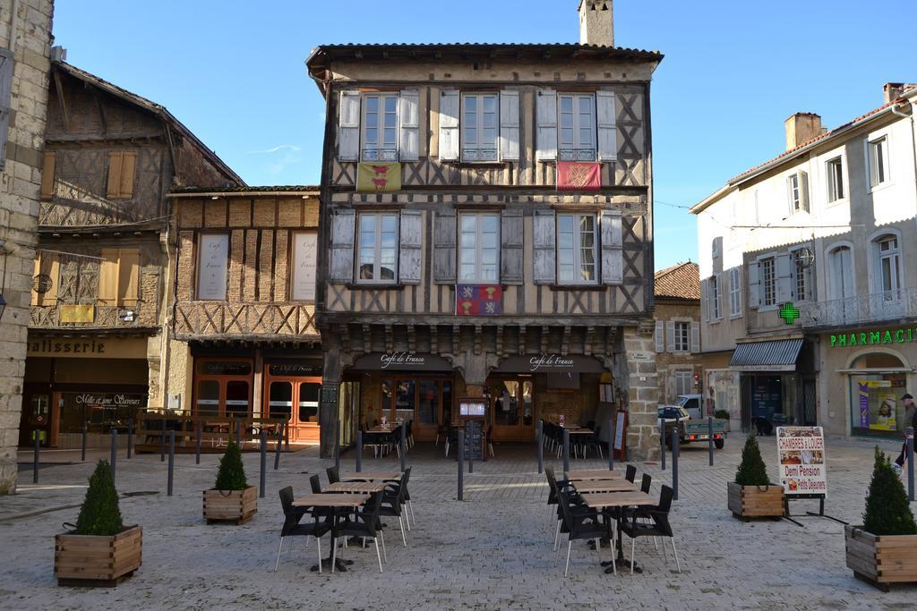 Cafe De France Bed & Breakfast Eauze Екстериор снимка