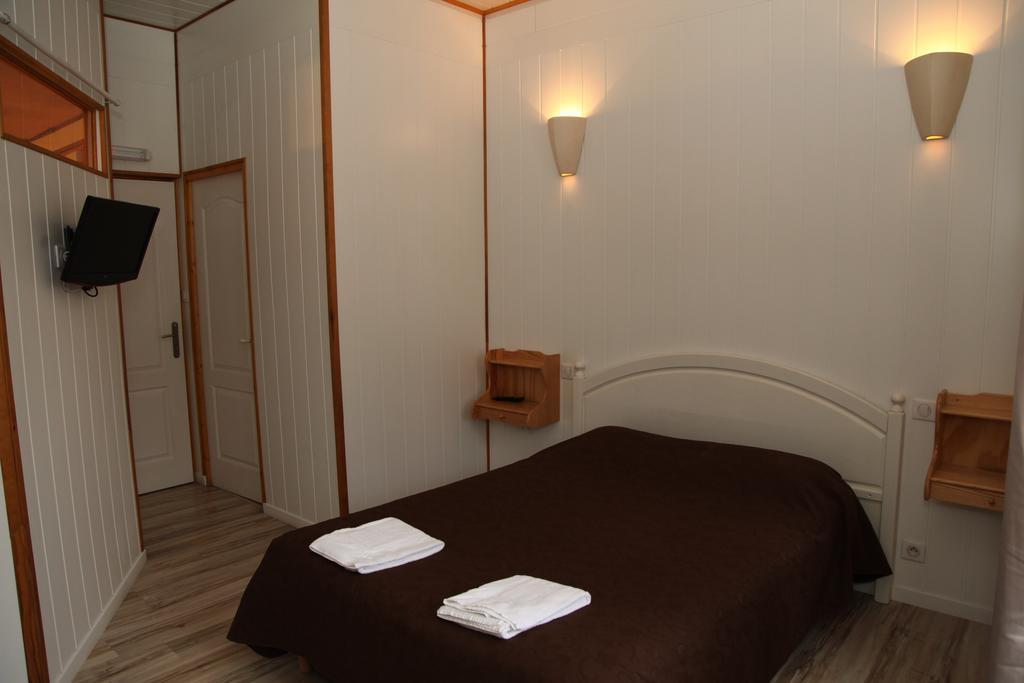 Cafe De France Bed & Breakfast Eauze Стая снимка