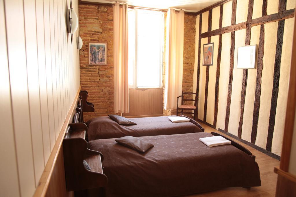 Cafe De France Bed & Breakfast Eauze Стая снимка